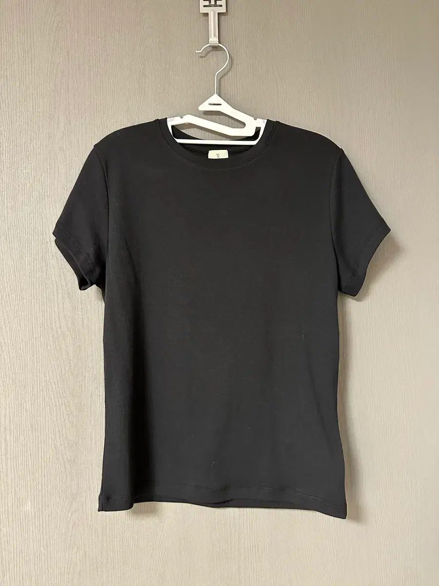 シックスアンドハーフ クルーネック Tシャツ ブラック