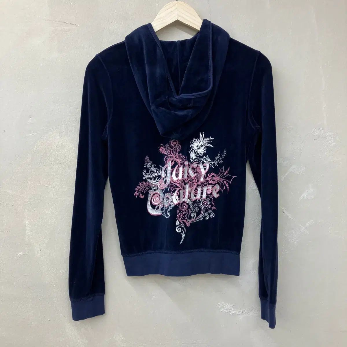 JUICY COUTURE ジューシークチュール ベロア フードジップアップ フーディー ネイビー