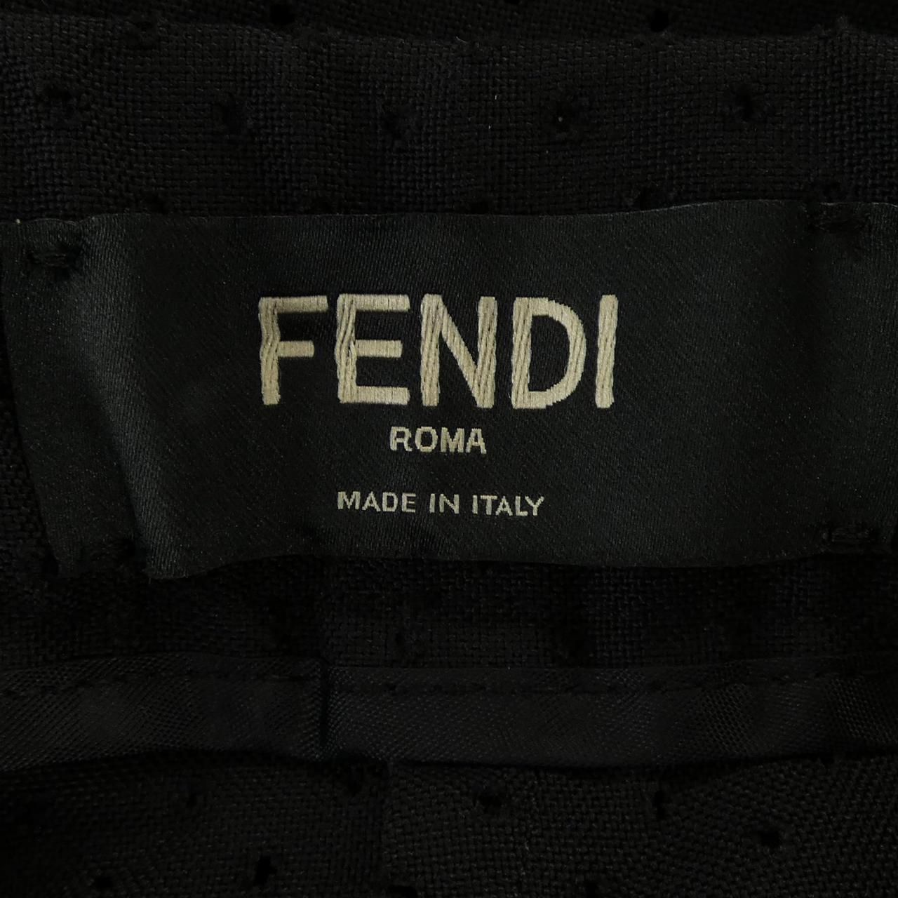 フェンディ FENDI FB0479 A70R パンツ フェンディ FENDI FB0479 A70R パンツ - メルカリ