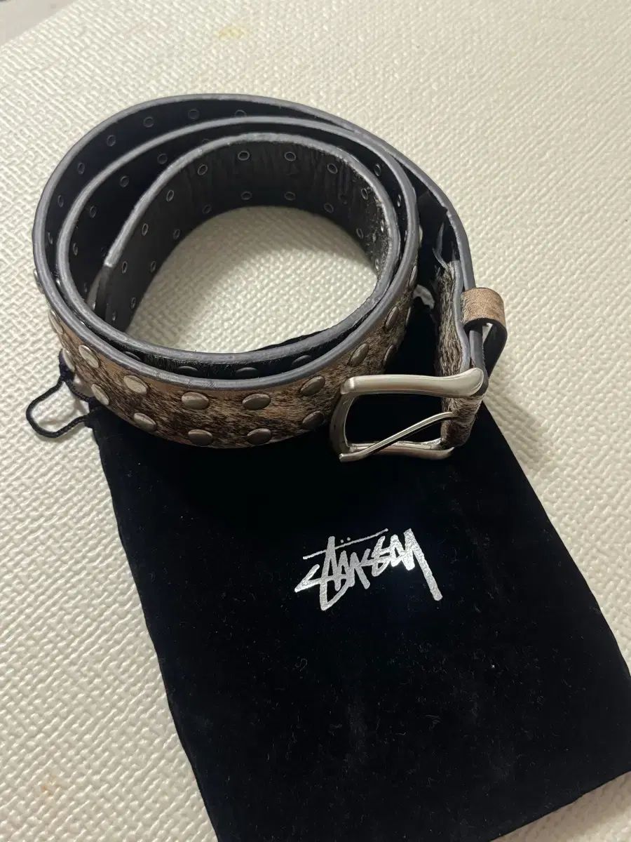 STUSSY 8ボール カーフレザー ベルト L-XL