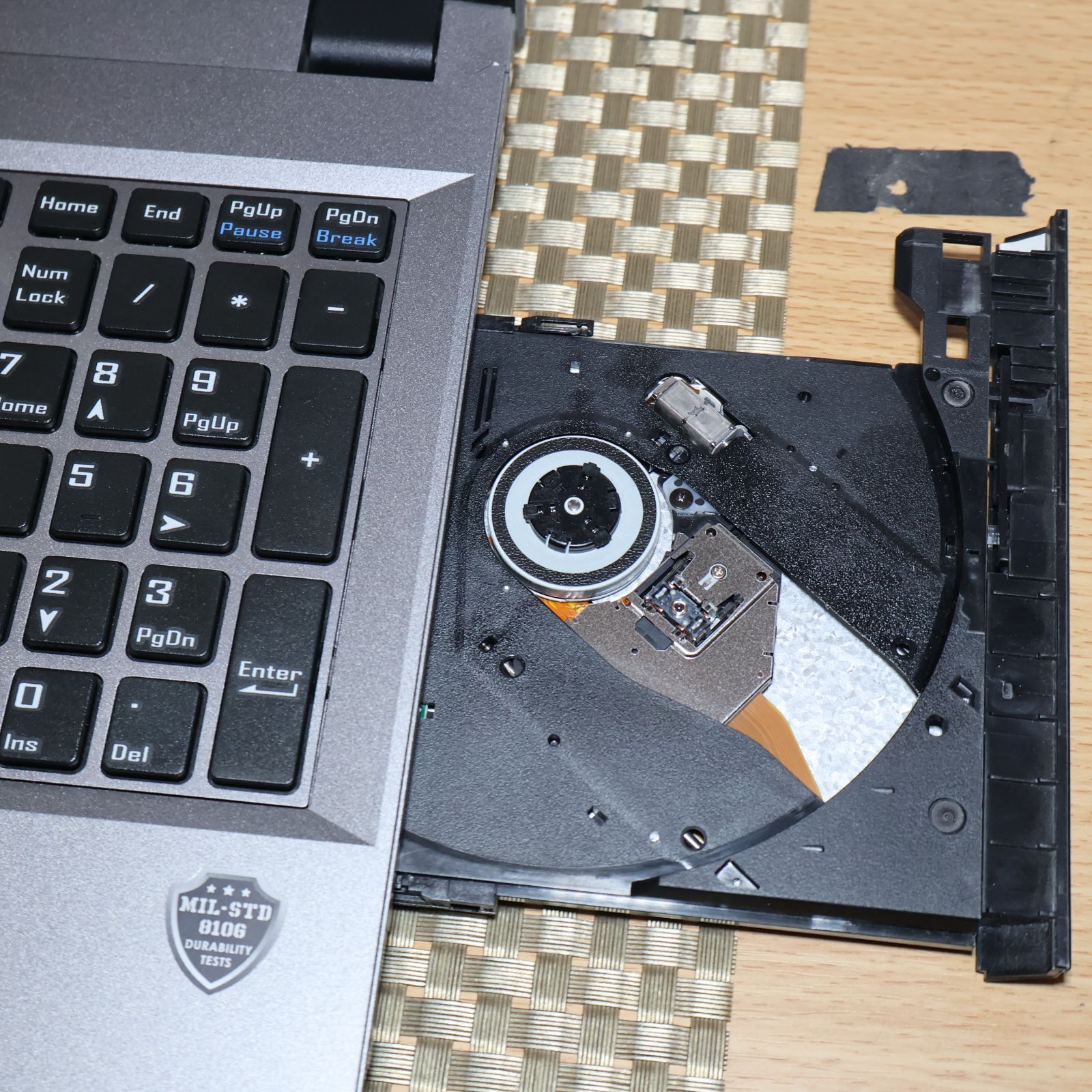 Win11対応 10世代i3 FHDノートPC メ8 SSD DVD カメラ - メルカリ