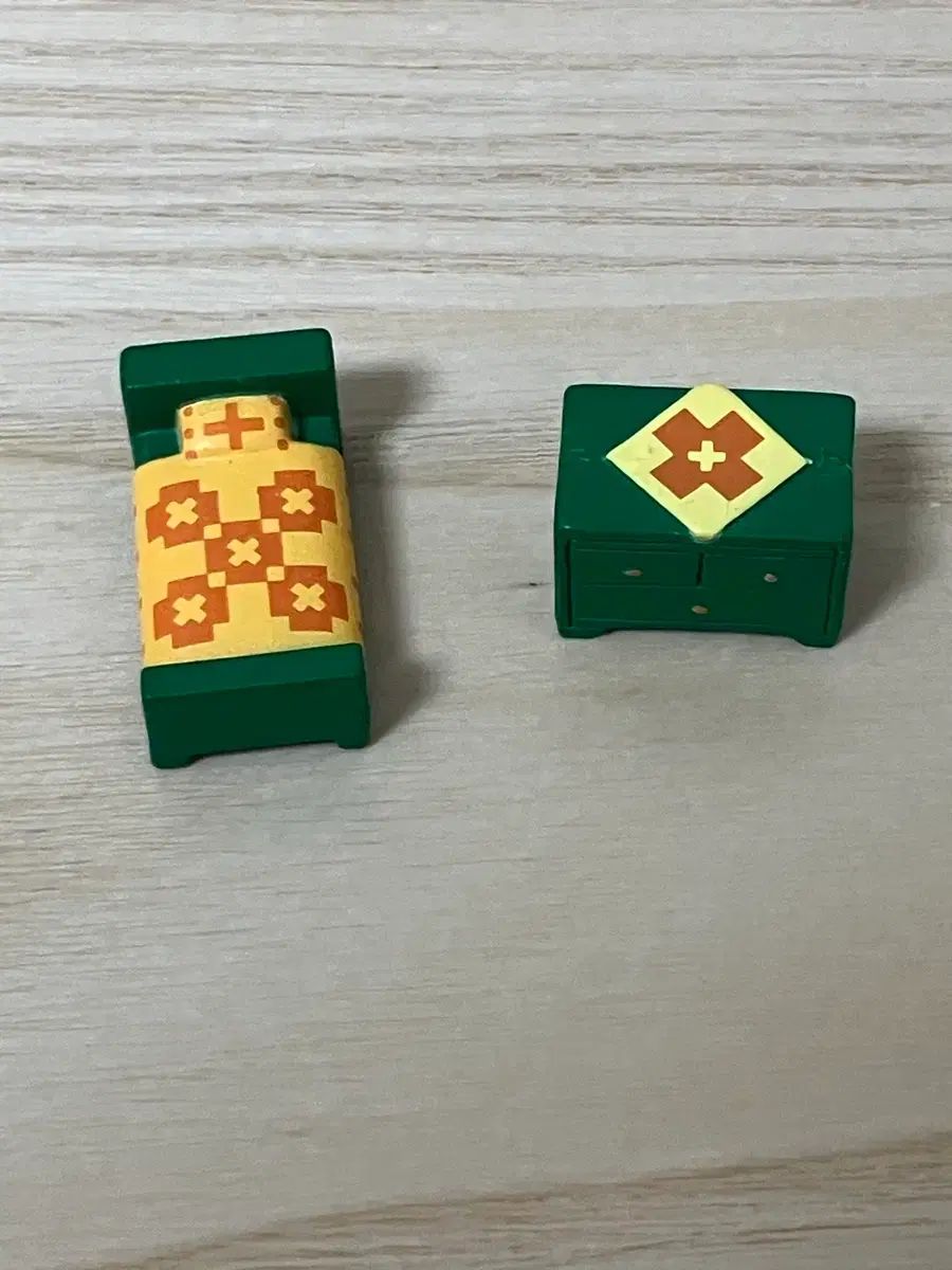 Figura Animal Crossing (Muebles verdes)