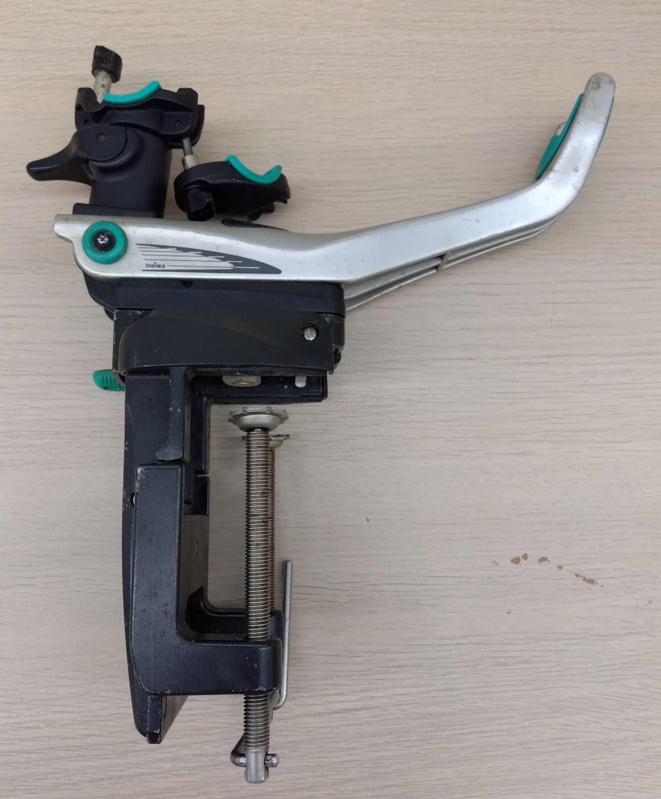 【中古品・現状品】Daiwa ダイワ　竿ホルダー　パワーホルダー速攻160R 釣り　ロッドホルダー　竿受け　L-284