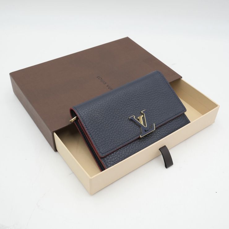 LOUIS VUITTON（ルイヴィトン）ポルトフォイユ・カプシーヌ コンパクト 三つ折り財布 マリーヌルージュ トリヨンレザー ゴールド金具 M62157 レディース【中古】