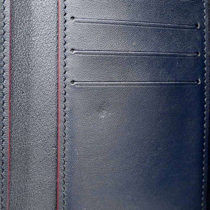 LOUIS VUITTON（ルイヴィトン）ポルトフォイユ・カプシーヌ コンパクト 三つ折り財布 マリーヌルージュ トリヨンレザー ゴールド金具 M62157 レディース【中古】