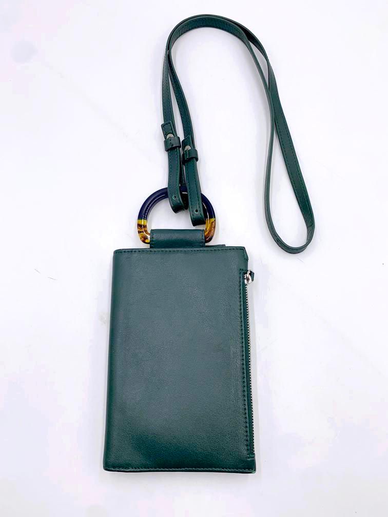 ear PAPILLONNER イアパピヨネ Dパーツ縦型モバイルウォレット 