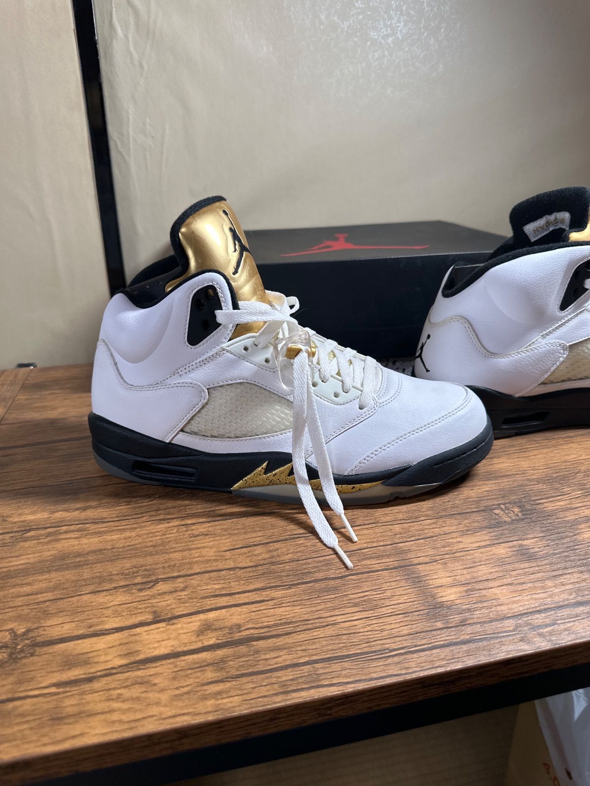 未使用 NIKE AIR JORDAN 5 RETRO OLYMPIC ゴールド 27.5cm 箱付き
