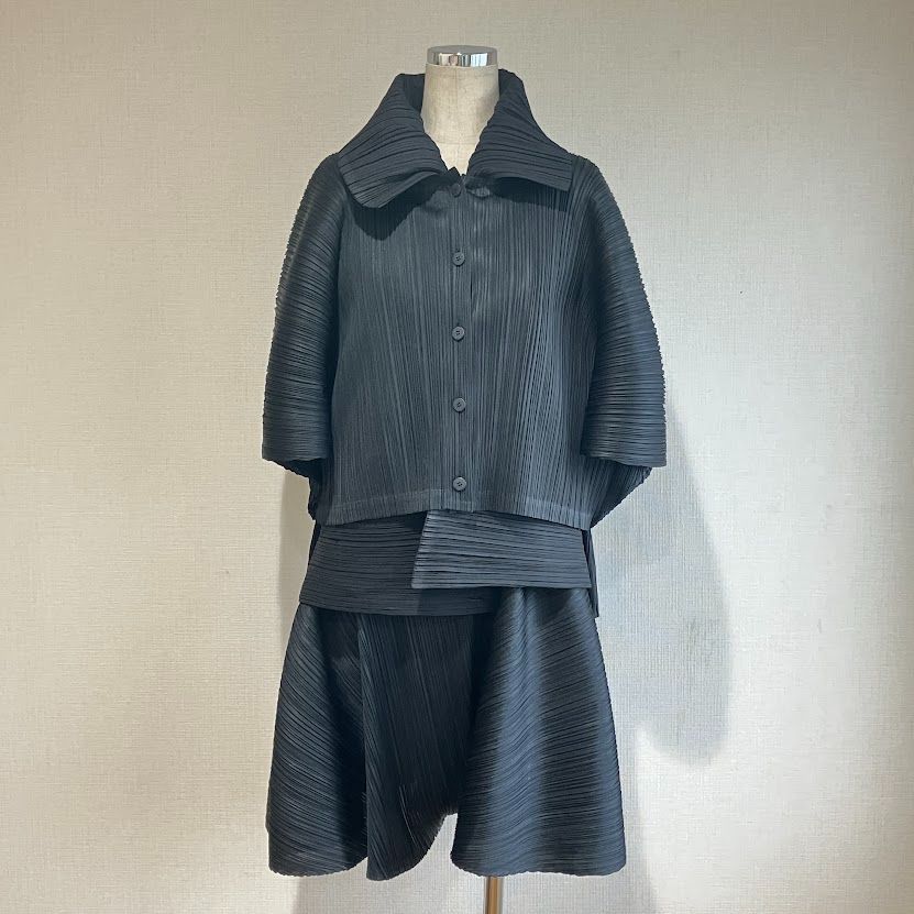 PLEATS PLEASE ISSEY MIYAKE プリーツプリーズ イッセイミヤケ セットアップ フレアミニスカート カーディガン トップス ブラック 4着 表記サイズ3 90s _SBW_D0323-F04E