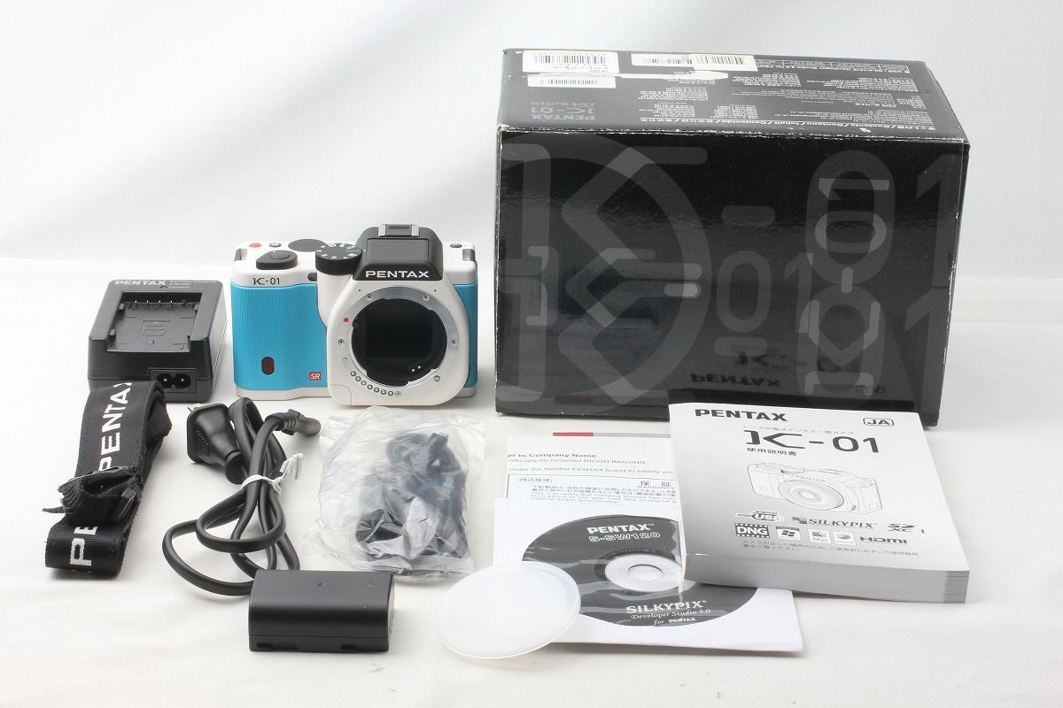 ペンタックス PENTAX K-01 ボディ ホワイト/ブルー 僅か894ショット 付属品完備 元箱◇51300