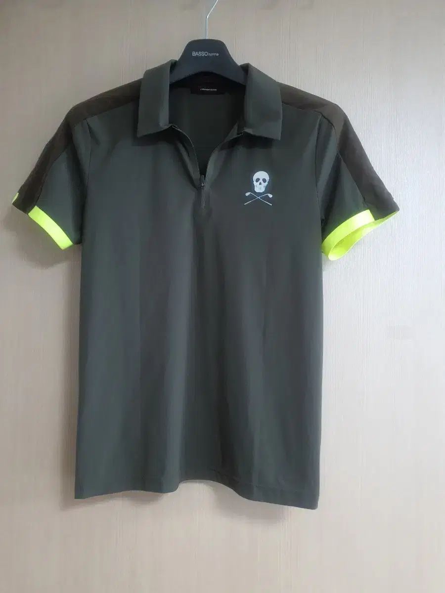 MARK & LONA マークアンドロナ ゴルフウェア カモフラージュ 半袖 接触冷感メッシュ カラーTシャツ 95サイズ (新品同様の服)