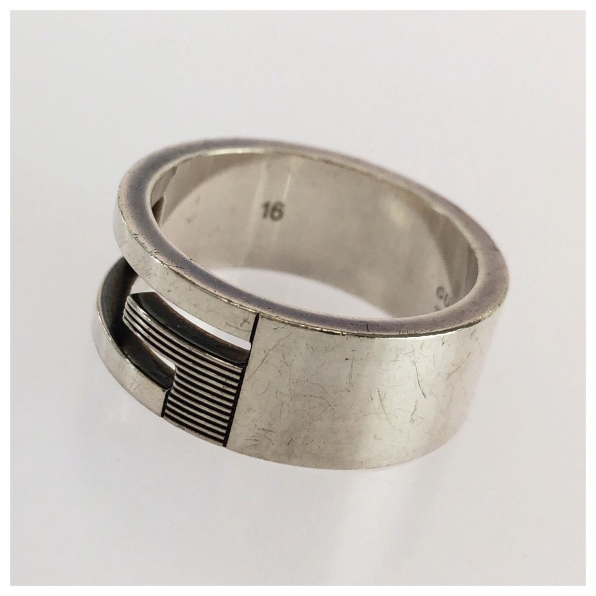 GUCCI グッチ ブランデッドGリング サイズ16 シルバー シルバー925 リング・指輪 男女兼用 メンズ 603156 【中古】 GUCCI グッチ ブランデッドGリング サイズ16 シルバー シルバー925