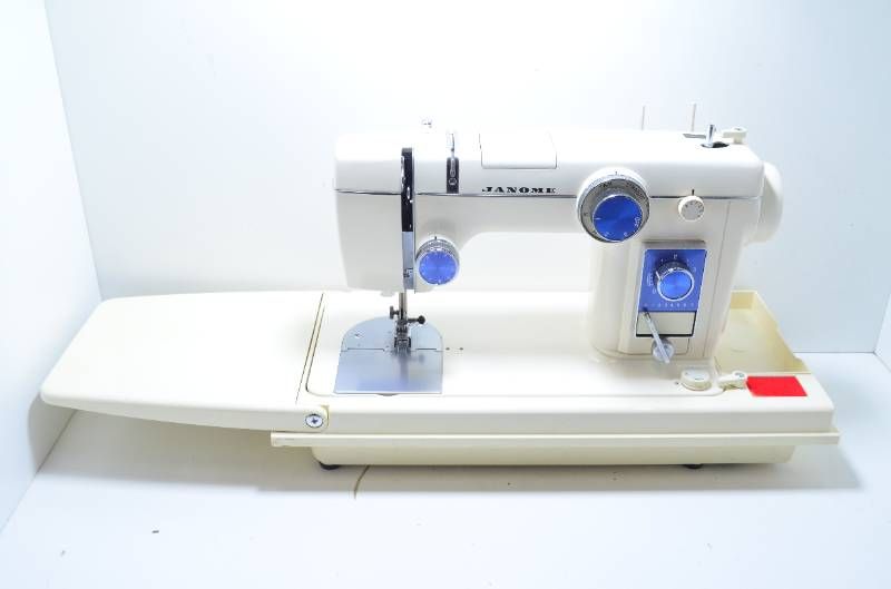 送料無料】ジャノメ JANOME 804型 トピアレーヌ 電子ミシン フット