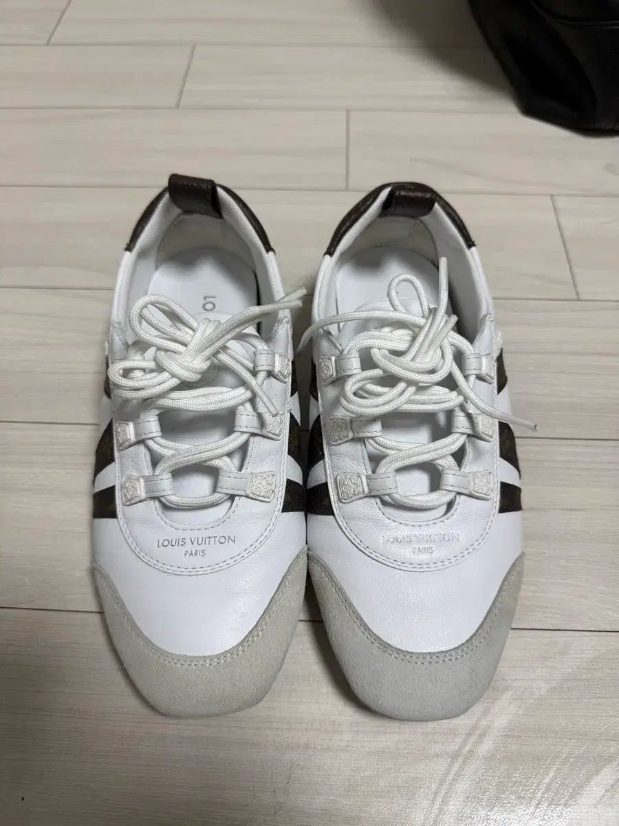 Louis Vuitton スニーカー 白/ブラウン 80,161円