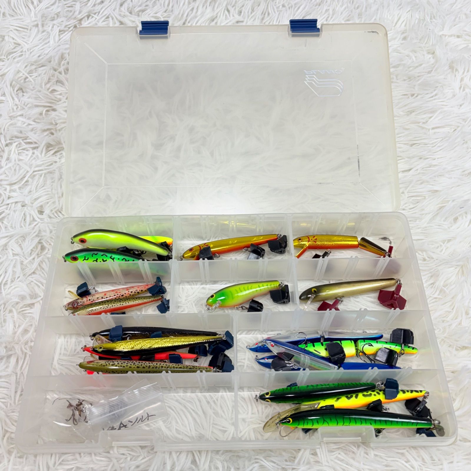 ルアー セット バス釣り プラグ ケース付き まとめ売り 釣り具 現状販売 Lure Lures Bait Fishing Tackle 青色3