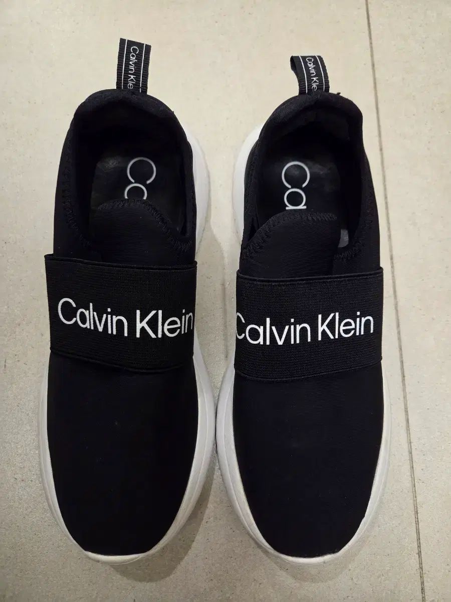 Calvin Klein スニーカー (サイズ245 250mm) 11,018円