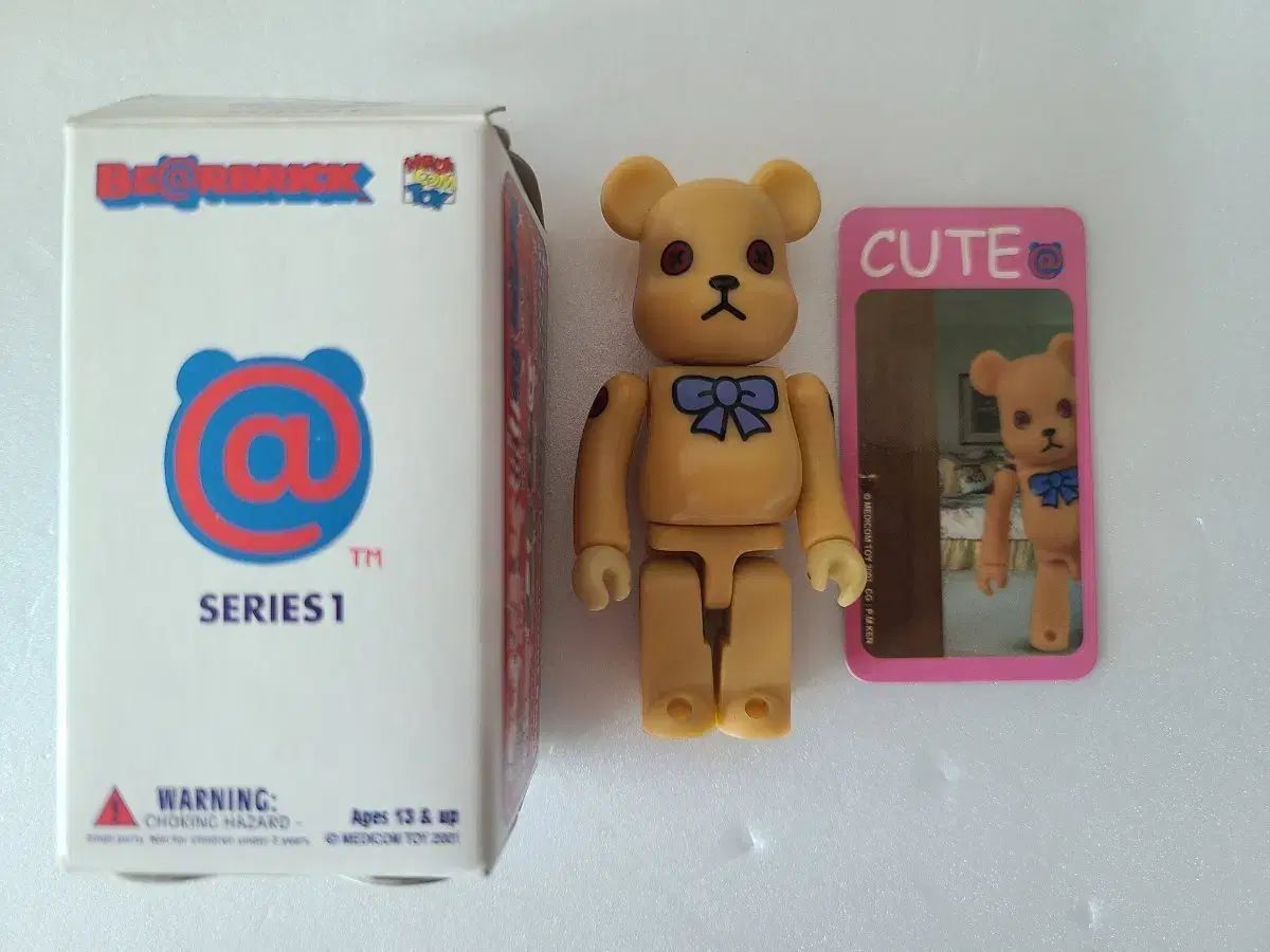 BE@RBRICK(ベアブリック) 正規1弾 キュート & sf 100% 出品