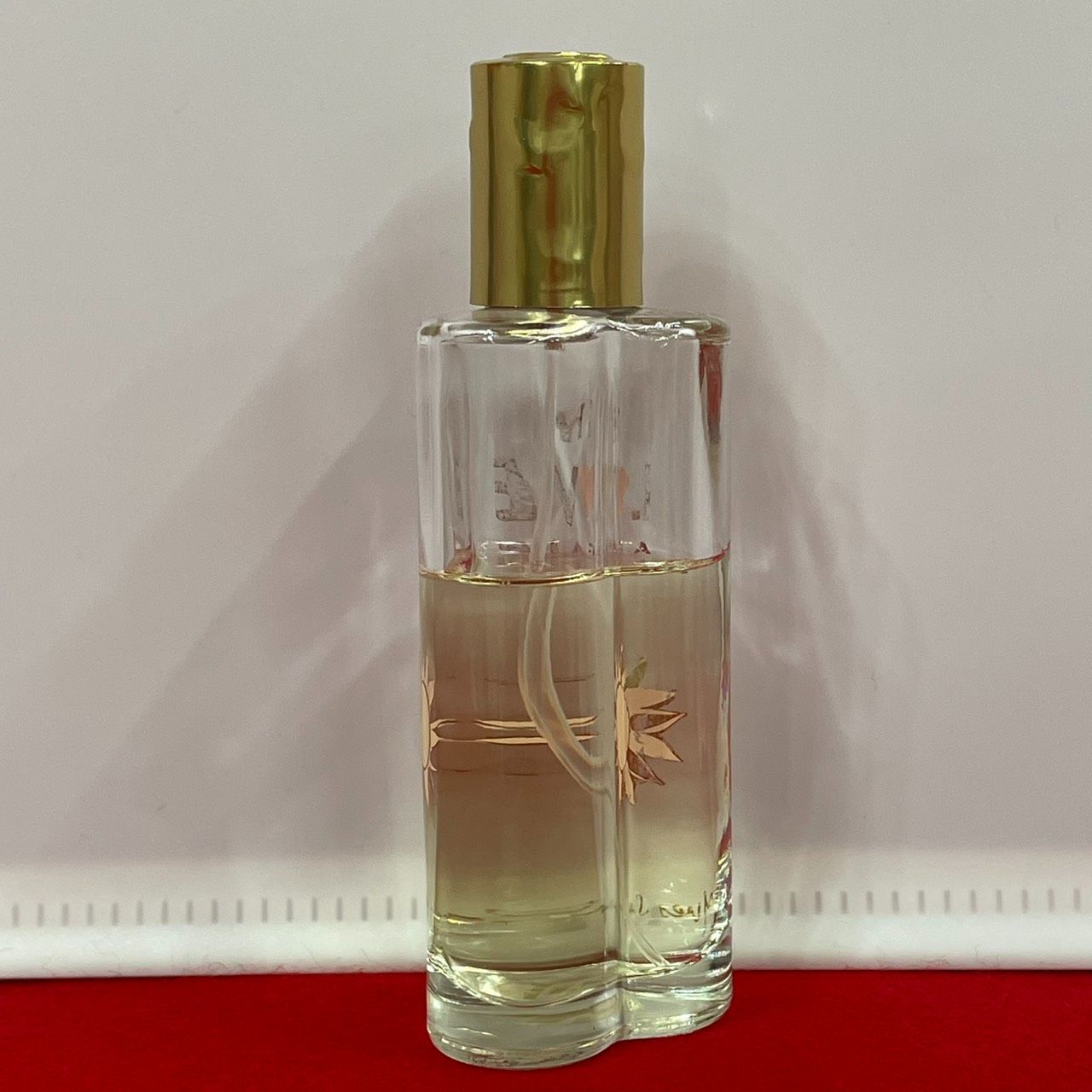 YSL イヴ・サンローラン イン ラブ アゲイン フルール デ ラ