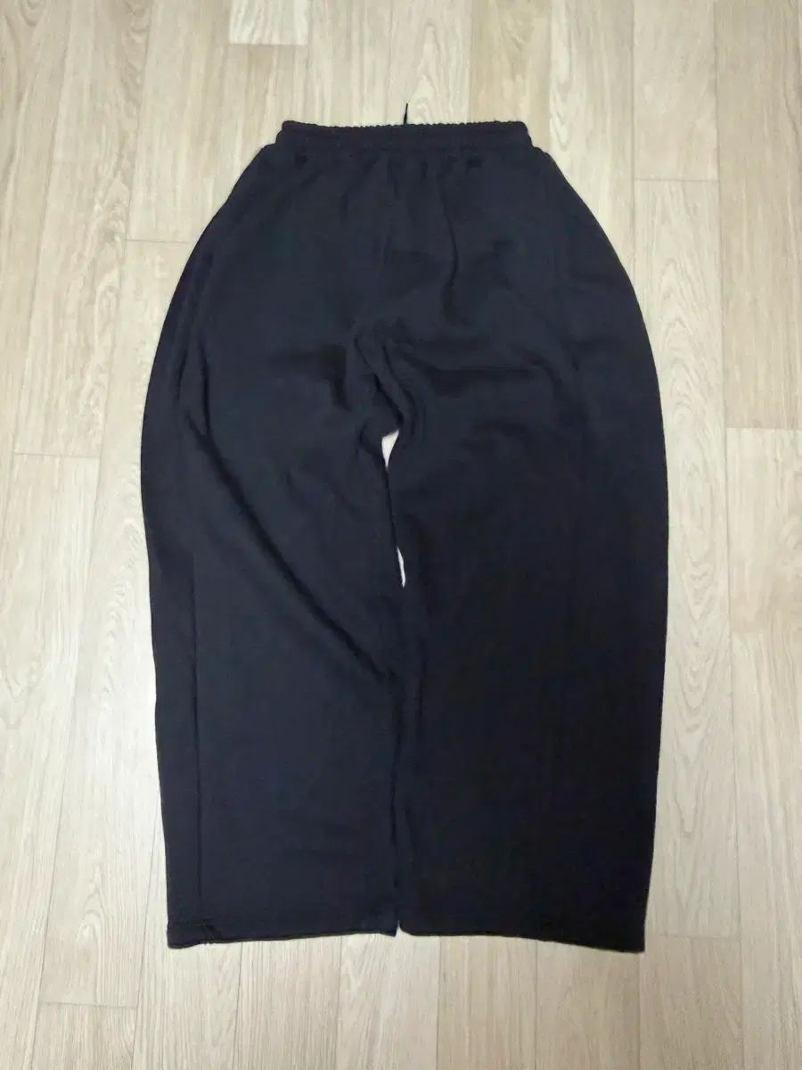 NEWCHEAPCHIC 起毛 裏バルーン スウェットパンツ 7,018円