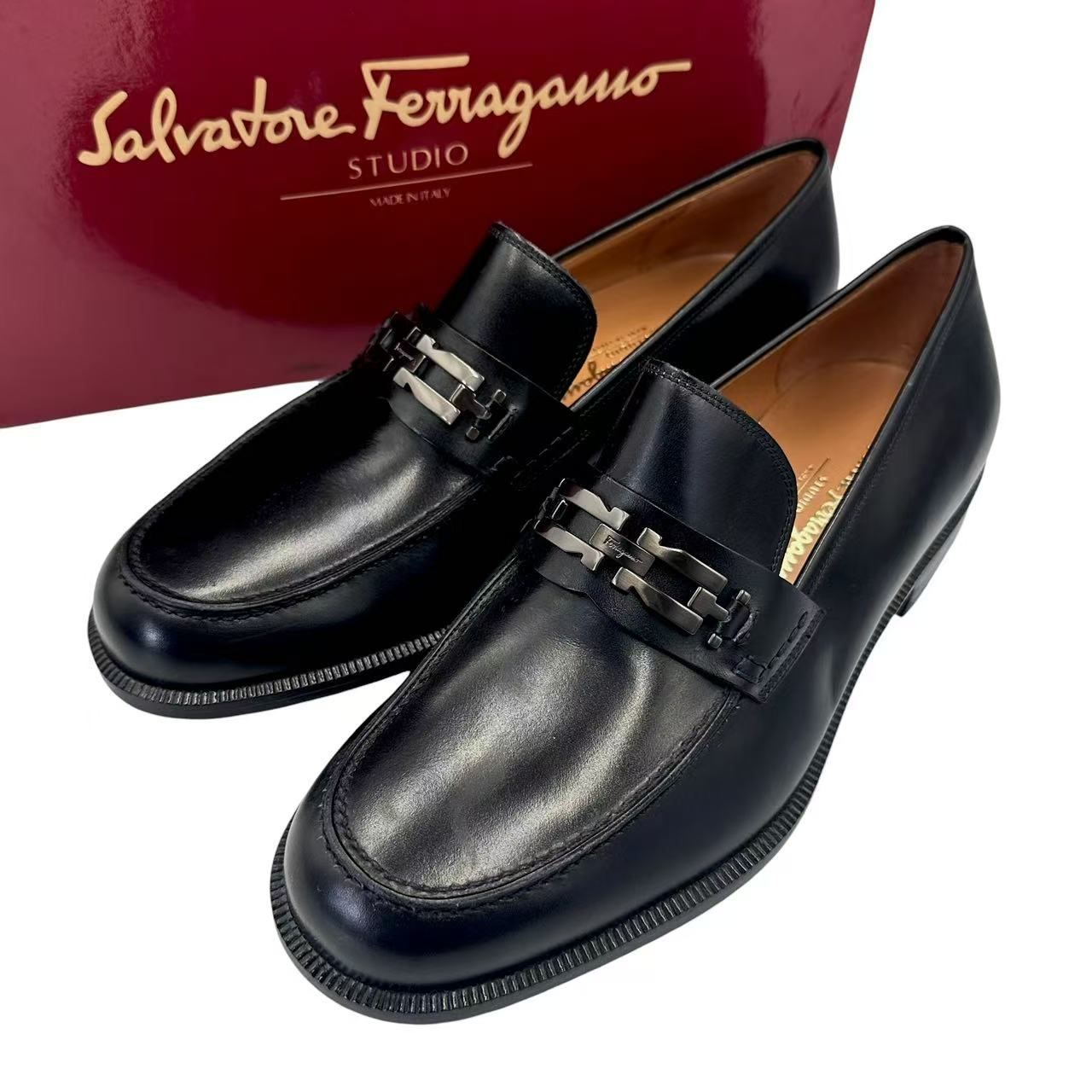 未使用品 Salvatore Ferragamo サルヴァトーレ フェラガモ ガンチーニ 
