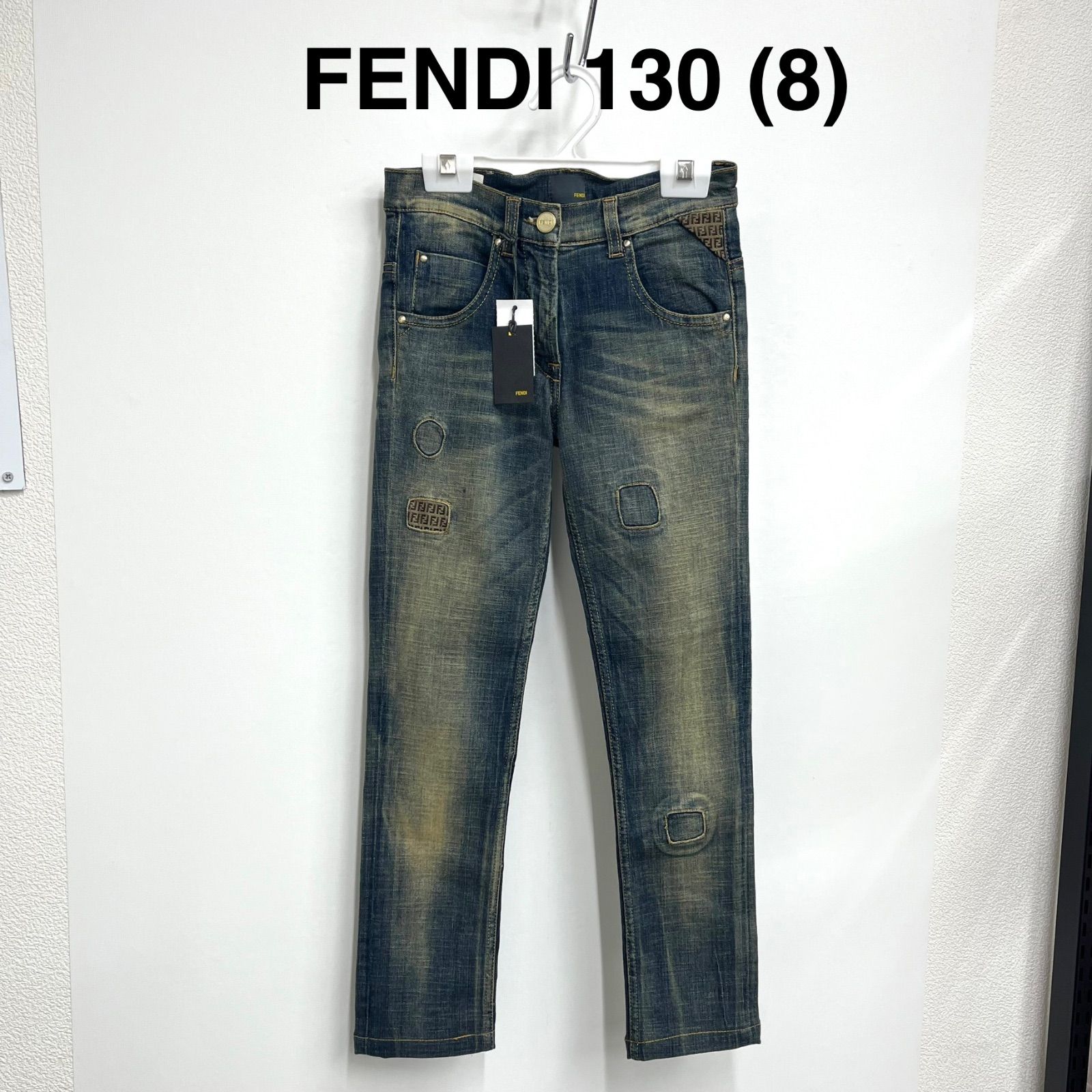 【フェンディ FENDI】キッズ 新品未使用品！ジーンズ パッチワークデニム ダメージ加工ジーンズ マ・メール 130 (8) インディゴ 12,243円