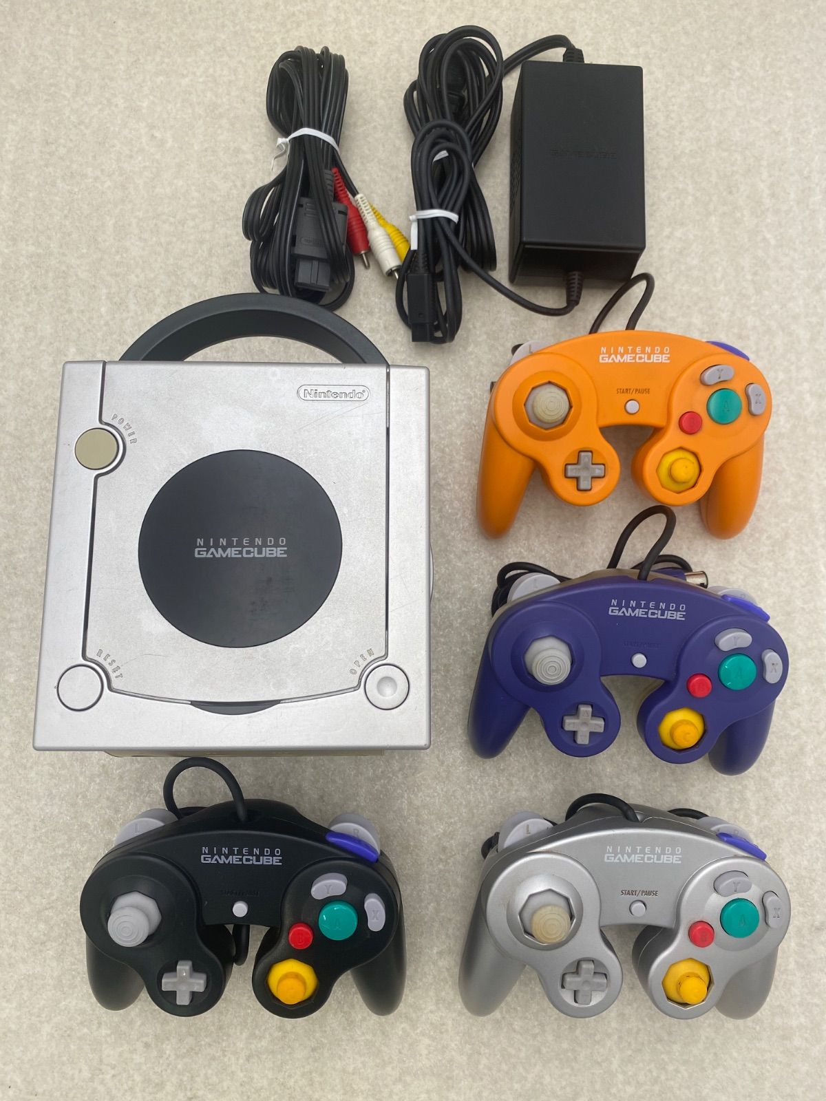 ゲームキューブ 本体　動作品　シルバー　コントローラー4点