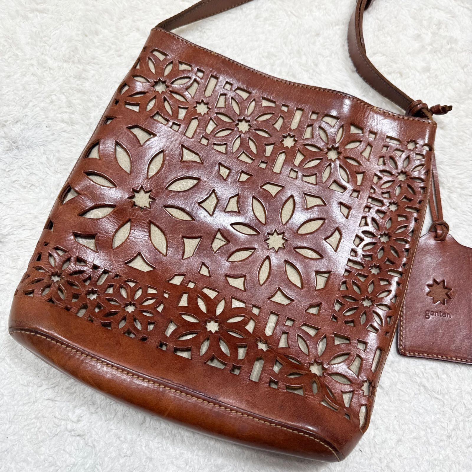 人気】genten ゲンテン ショルダーバッグ マルチカットワーク レザー