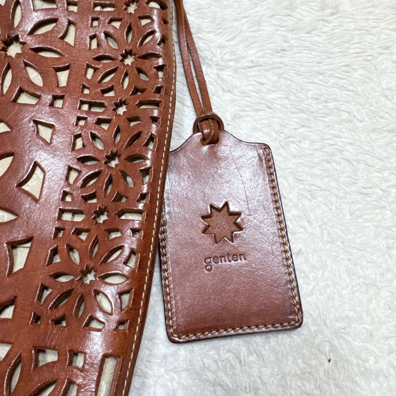 人気】genten ゲンテン ショルダーバッグ マルチカットワーク レザー