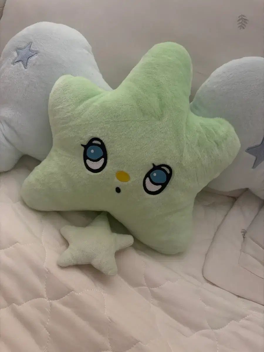 CHUUクッション出品