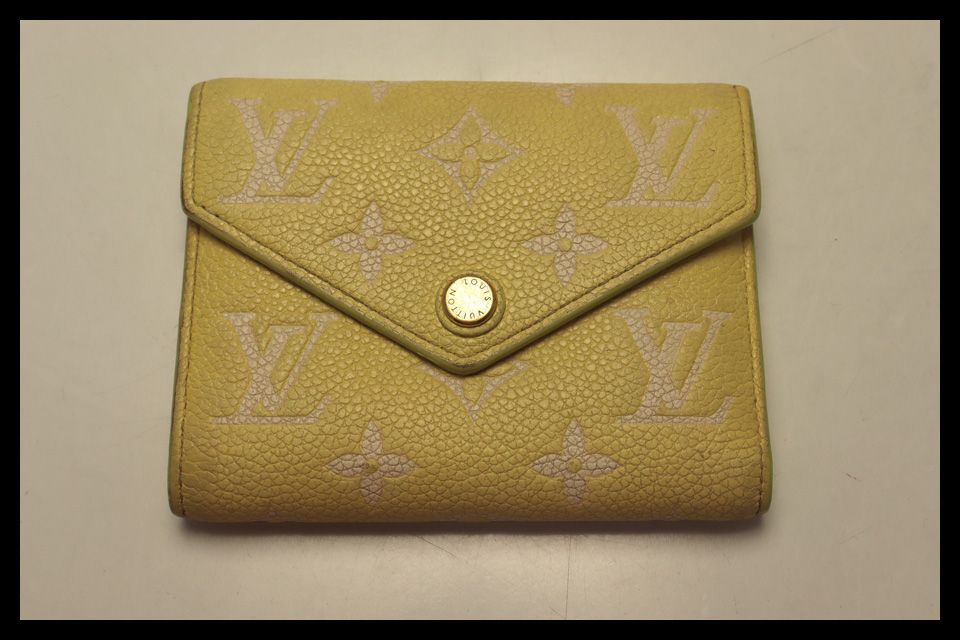 ■ルイヴィトン　モノグラムアンプラント　バイカラー ヴィクトリーヌ 三つ折り財布　LOUIS VUITTON■0716ol4375193 40,800円