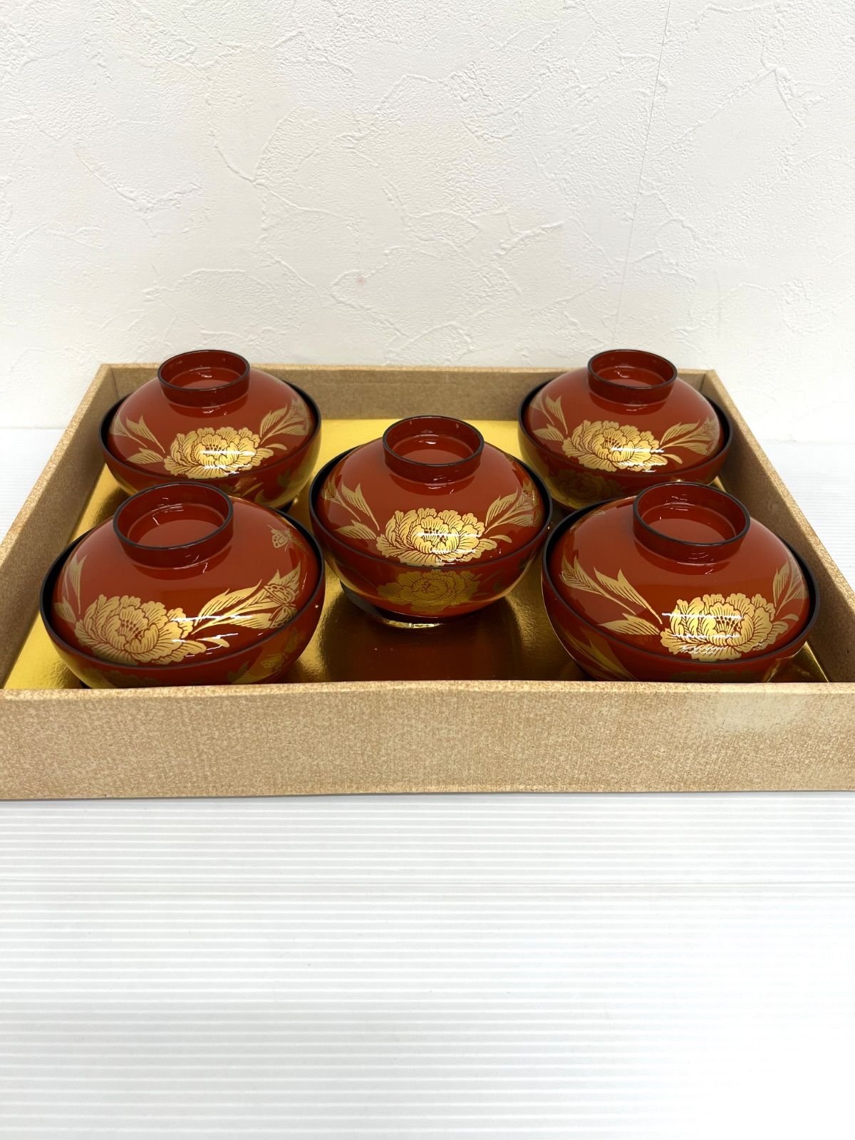 朱塗 金彩牡丹 汁椀 5客セット 蓋付き 直径11cm お椀 吸物椀 - メルカリ
