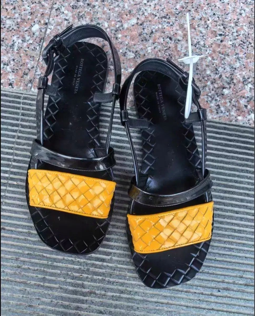 ボッテガ・ヴェネタ サンダル イエロー/ブラック 36 正規品