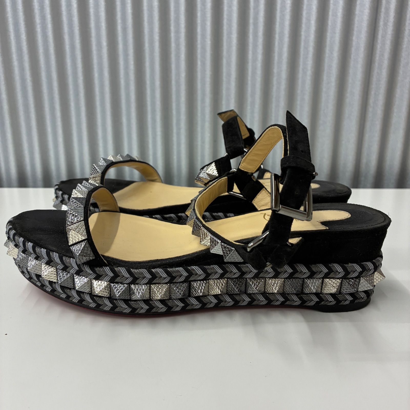 Christian Louboutin メタルスパイクサンダル 厚底 - メルカリ