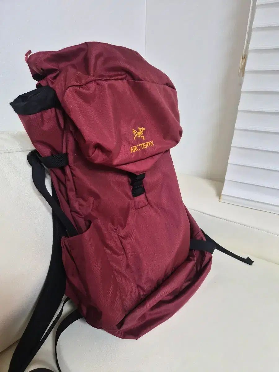 ARC'TERYX アークテリクス バックパック バーガンディ 30L
