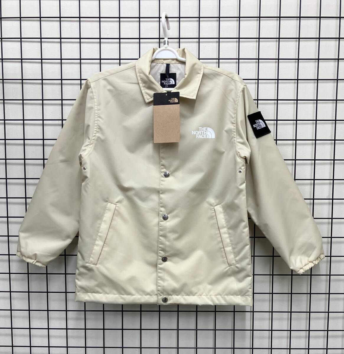 タグ付き The North Face ザノースフェイス アウター 子供服 140 グラベル NPJ72505Z Coach Jacket 6,640円