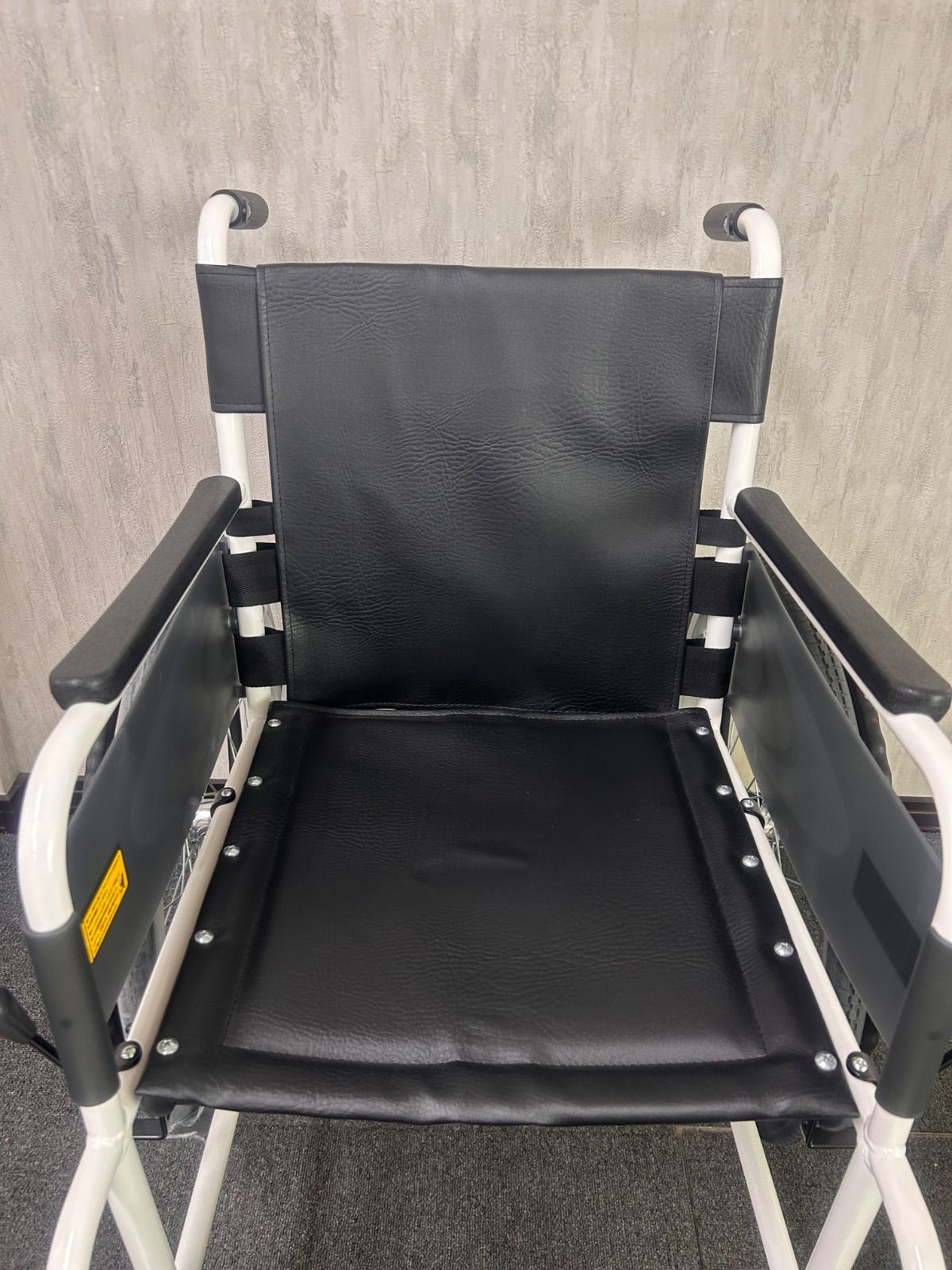配送地域限定【新品・未使用】すぐ使える MIKI 自走用車椅子 VS-1 ハイ
