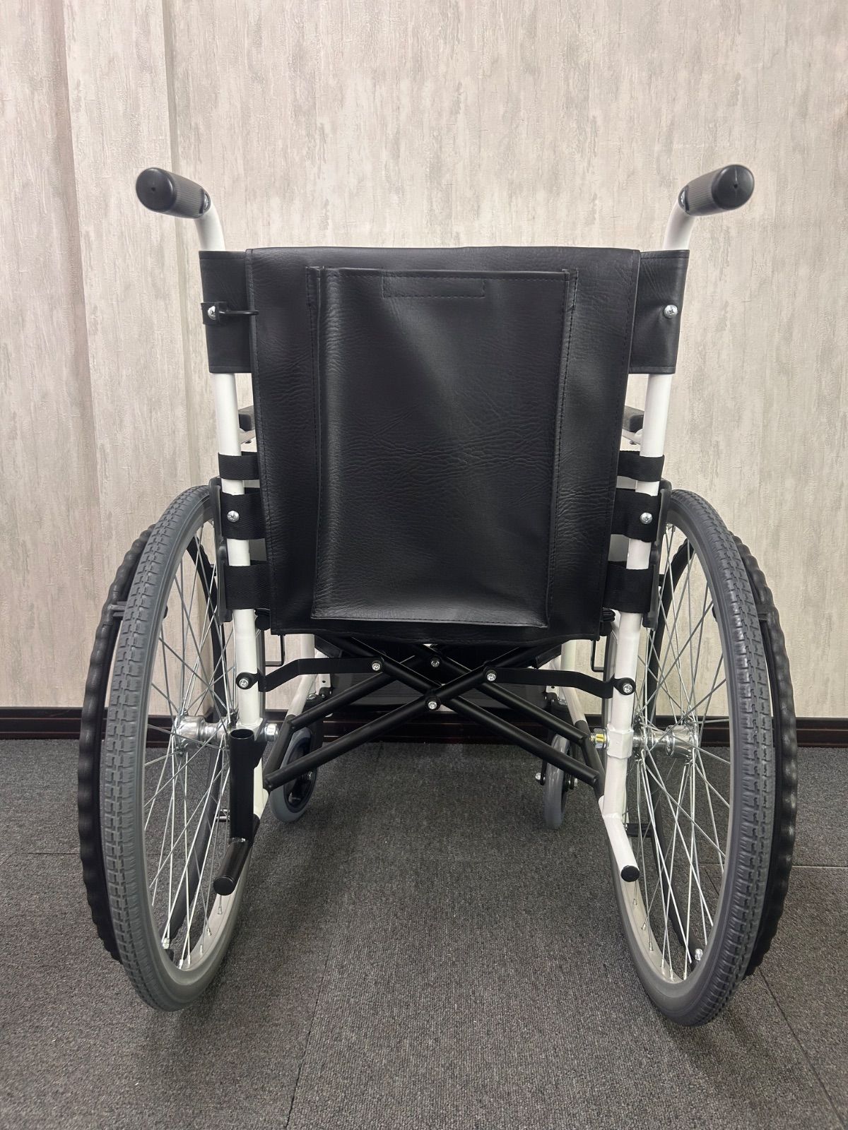 配送地域限定【新品・未使用】MIKI 自走用車椅子 VS-1　ハイポリマタイヤ 配送地域限定【新品・未使用】すぐ使える MIKI 自走用車椅子 VS-1 ハイ