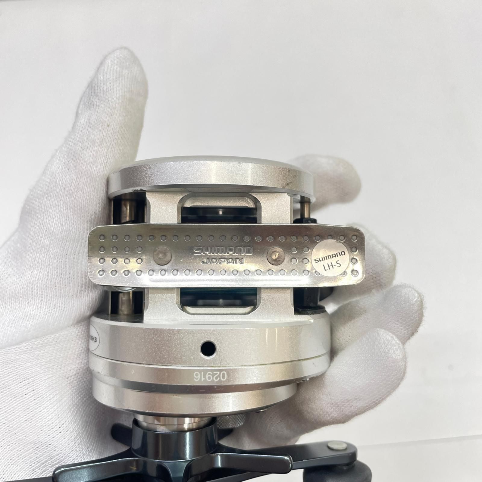 SHIMANO CALCUTTA 200PG ベイトリール　新品未使用品 SHIMANO CALCUTTA 200PG ベイトリール 新品未使用品 12オシア