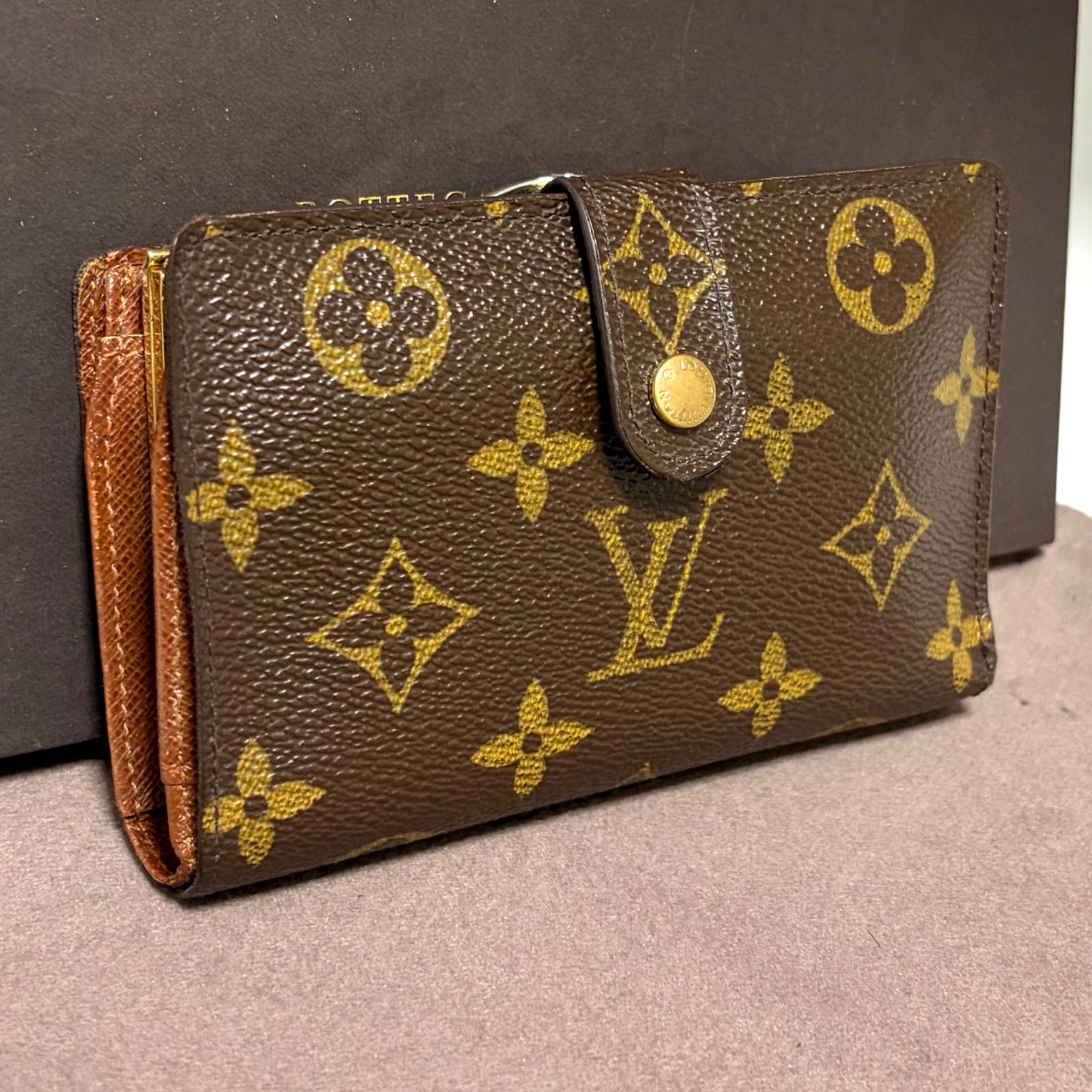 f26 ポルト モネ ビエ ヴィエノワ　ポルトフォイユ 旧型　Louis Vuitton ルイ ヴィトン 　2つ 二つ 折り 財布　手帳 型　スナップ ボタン 式　コンパクト　ミニ ウォレット　カードケース 4 枚　モノグラム