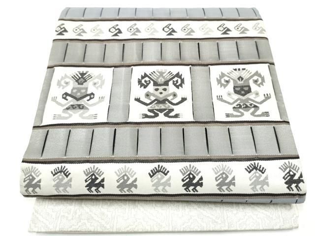 平和屋着物●太鼓柄袋帯　神人文様綴織　銀通し地　正絹　逸品　CABL0840hy 26,572円