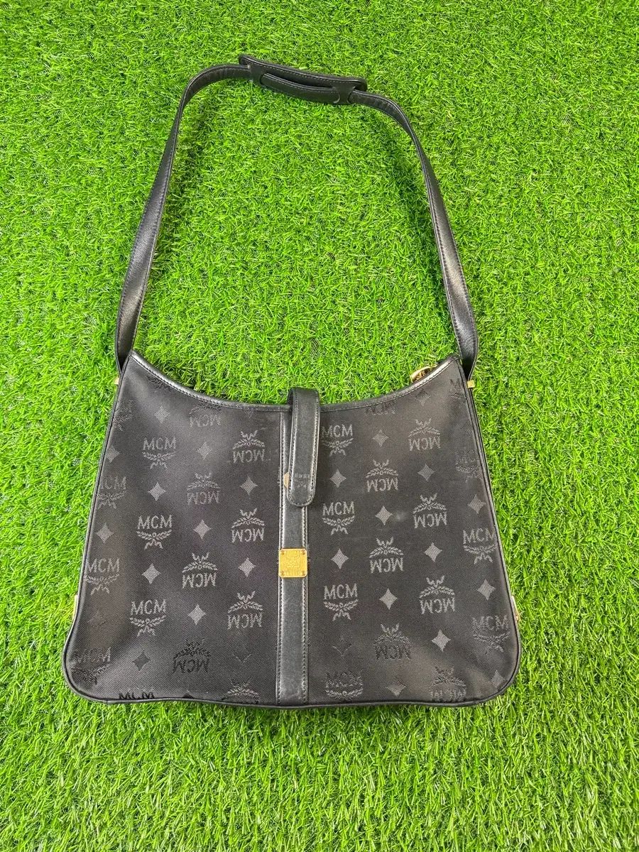 MCM ショルダーバッグ ブラック 7,770円