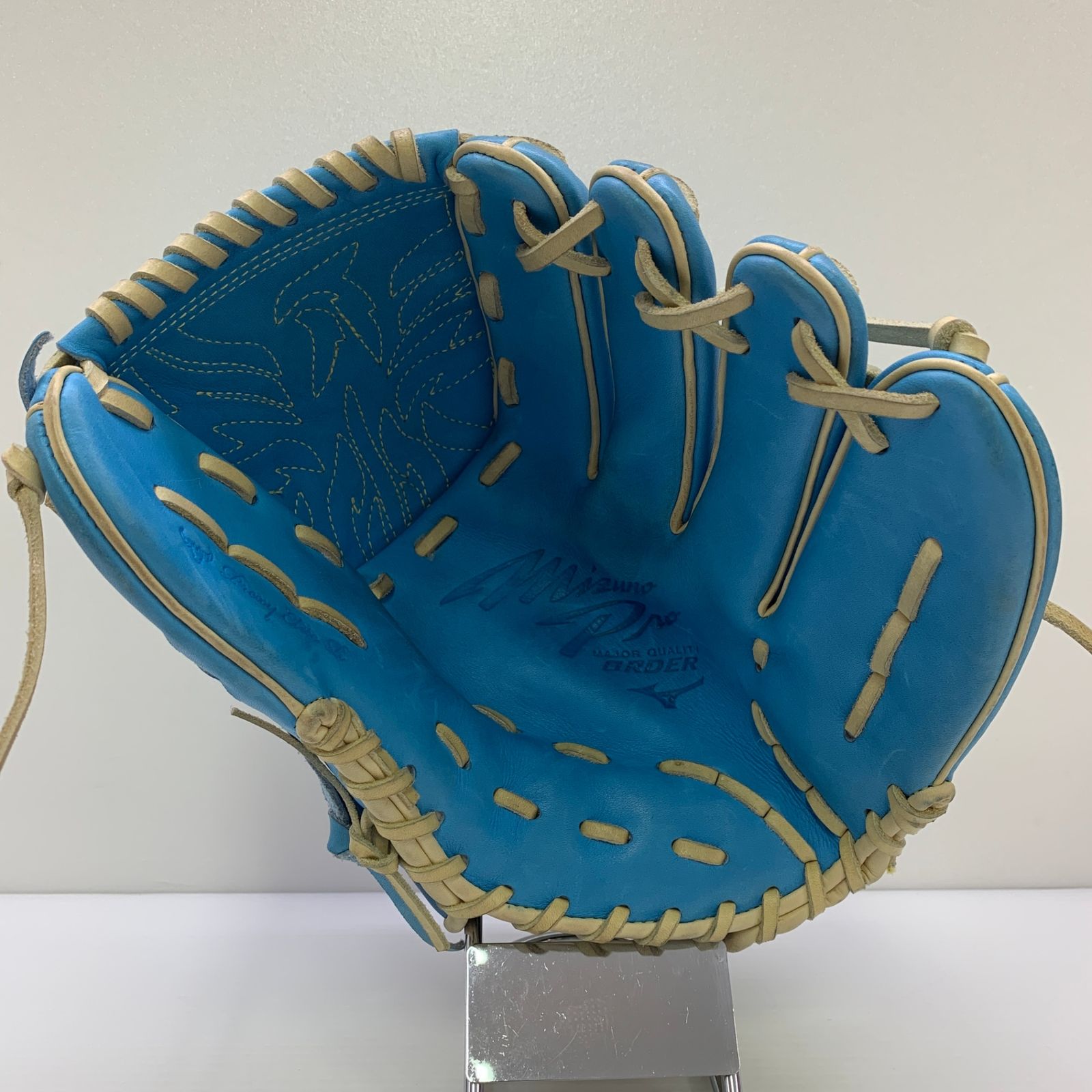 【値下げ！！】【ほぼ未使用】ミズノプロ　mizunopro 軟式グローブ　右投げ ミズノ MIZUNO ミズノプロ mizunopro 軟式 大人 一般 投手用 グローブ