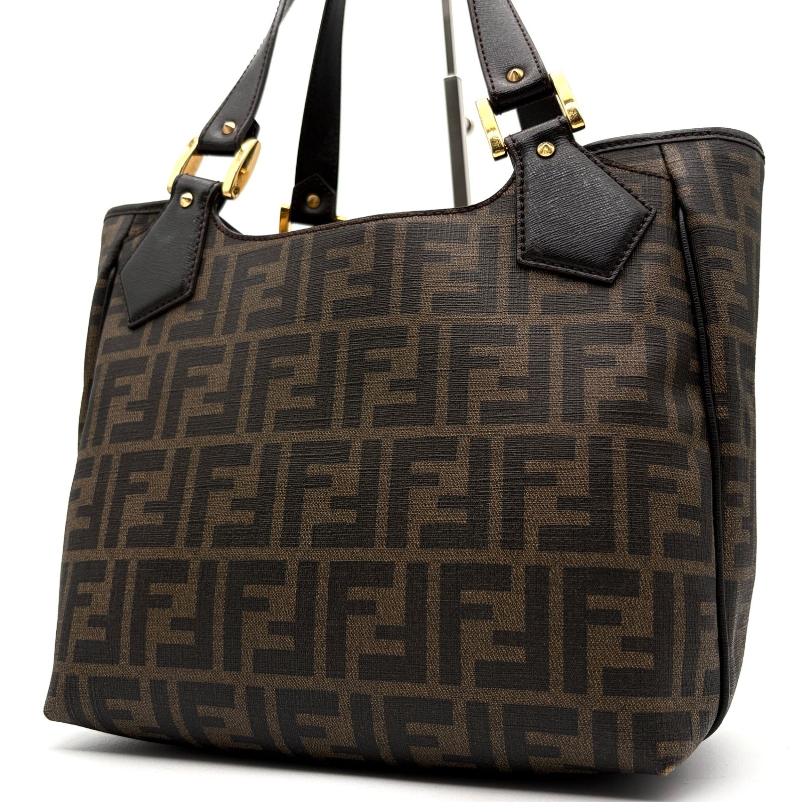外観美品 フェンディ FENDI ズッカ ハンドバッグ トートバッグ キャンバス レザー ブラウン 茶色 FF ゴールド金具 肩掛け 夏休み 帰省 お盆 敬老の日 シルバーウィーク 秋 ハロウィン ギフト