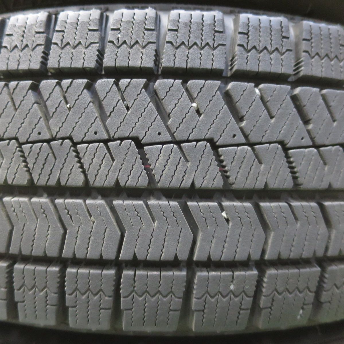 バリ溝！22年！キレイ！8.5分◎スタッドレス 175/65R15 ブリヂストン