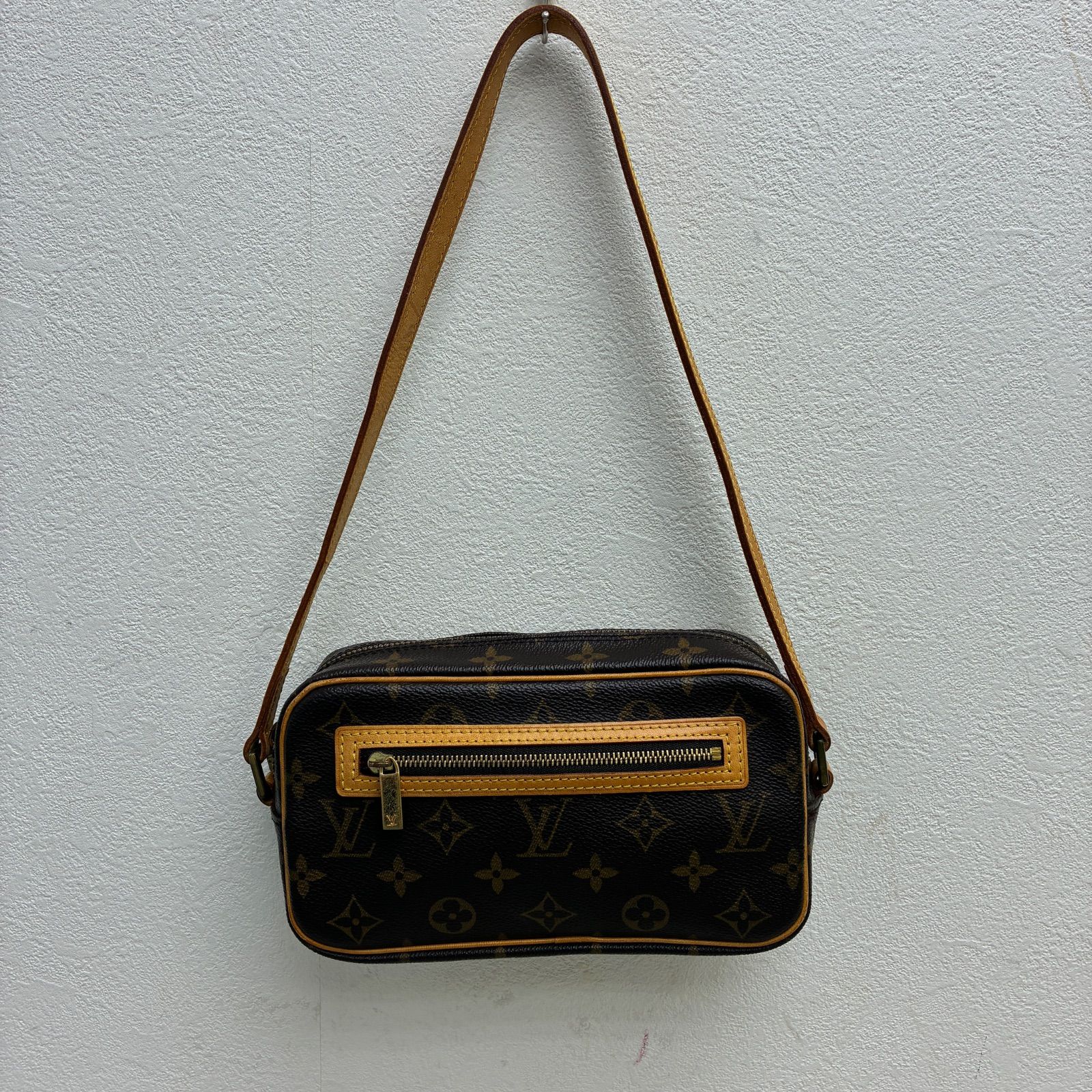 【HQ-52】LOUIS VUITTON ルイヴィトン　シテ　モノグラム　ショルダーバッグ　ポシェット　MI0091