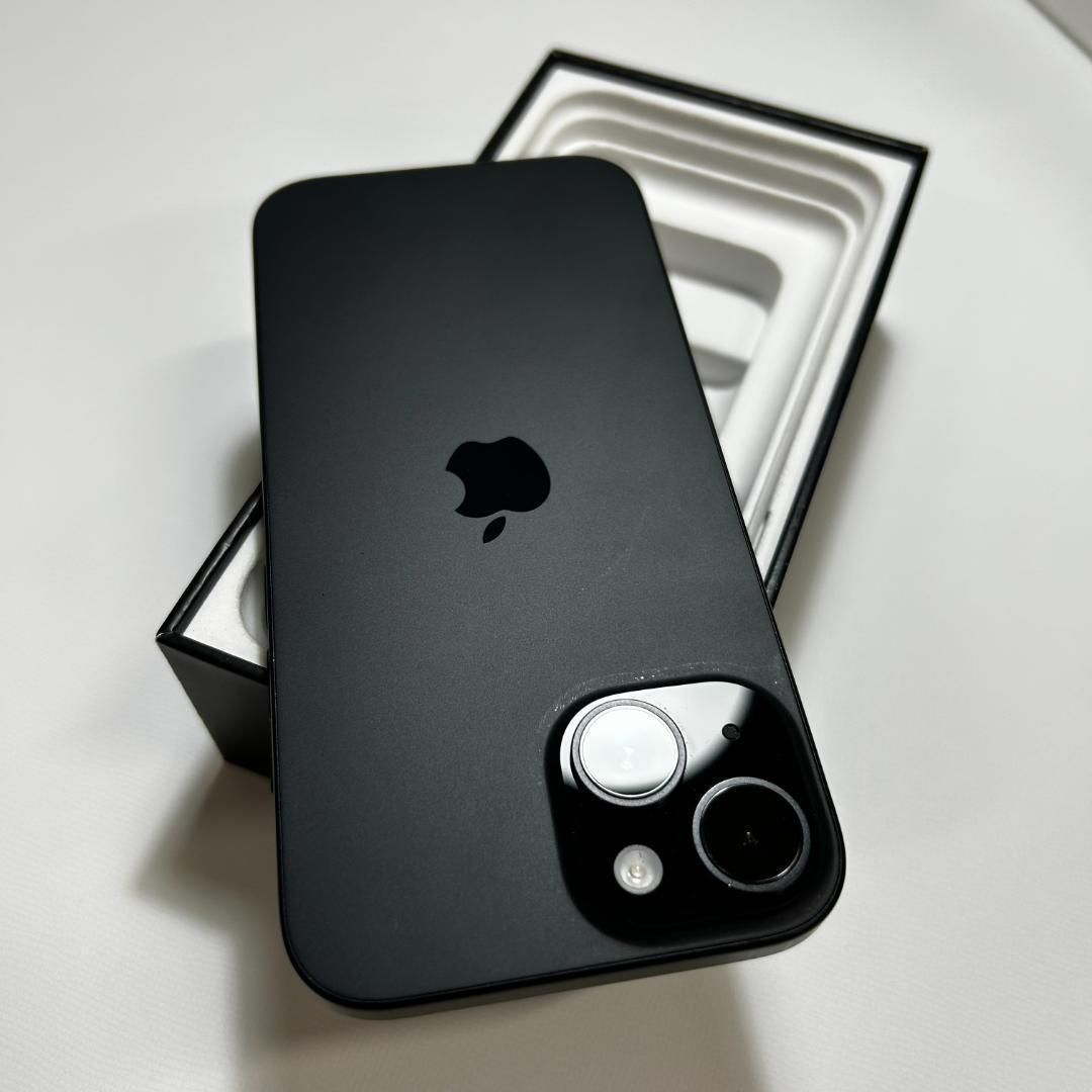 Apple iPhone SE2 (MX9R2)・スマホ・第2世代・ブラック・SIMロックあり