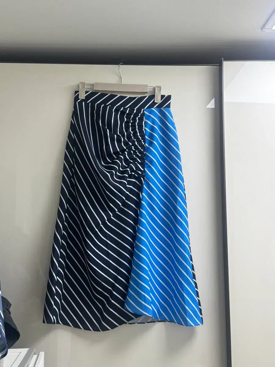 ノーブランド ストライプ ロング丈スカート 7,901円