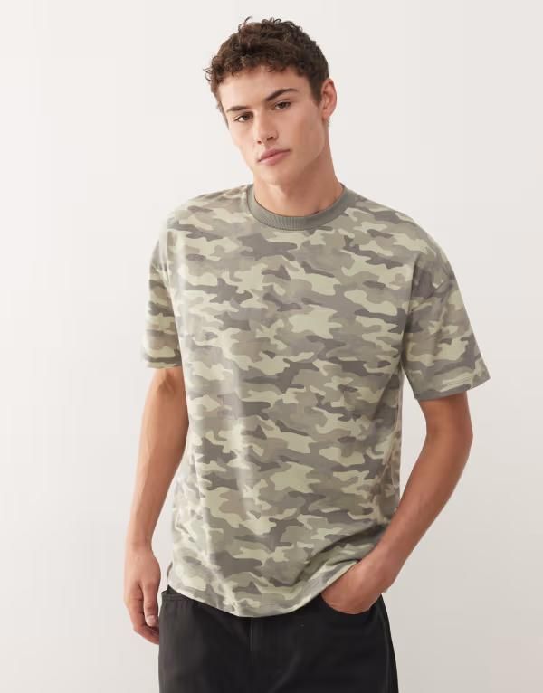 コルージョン メンズ トップス Tシャツ COLLUSION oversized Tshirt in washed camo CAMO