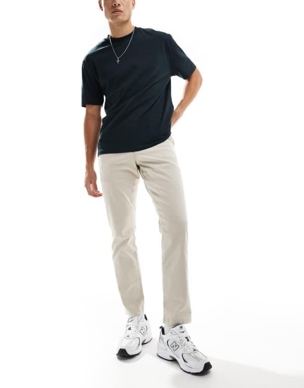 エイソス メンズ ボトムス カジュアルパンツ ASOS DESIGN slim chinos in stone STONE ストーン