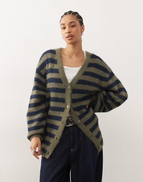 モンキ レディース アウター カーディガン ニット Monki oversized knit cardigan in olive green and navy stripes Khaki Green