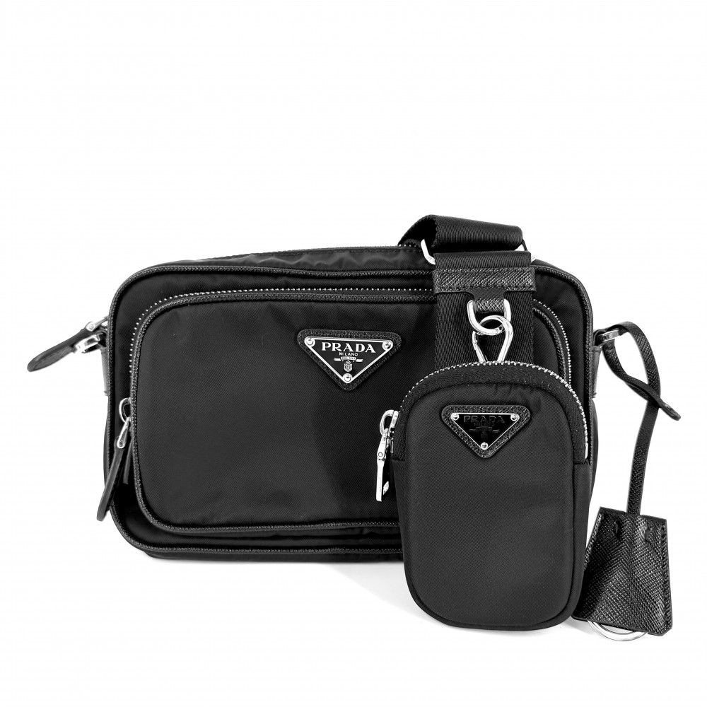 プラダ ショルダーバッグ レディース ミニ トライアングルロゴ 肩掛け 斜め掛け PRADA 1BH226 ナイロン ブラック 黒 シルバー金具 美品【中古品】 127,500円